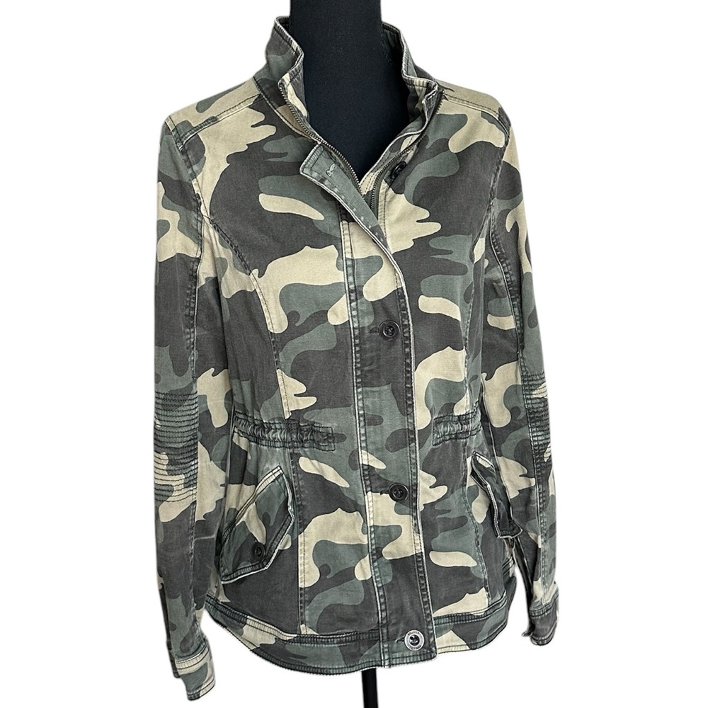Hollister Green and Tan Utility Jacket Camouflage Style
